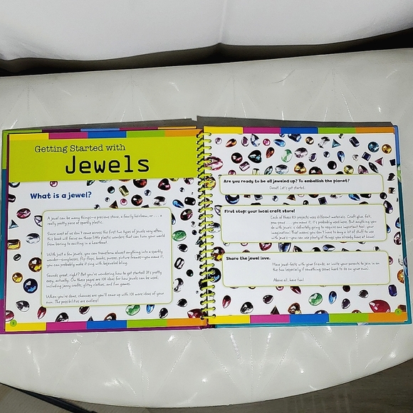 "101 Things to Make and Do with Jewels" - Silver Dolphin Books (Craft Idea Book) - Picture 3 of 10